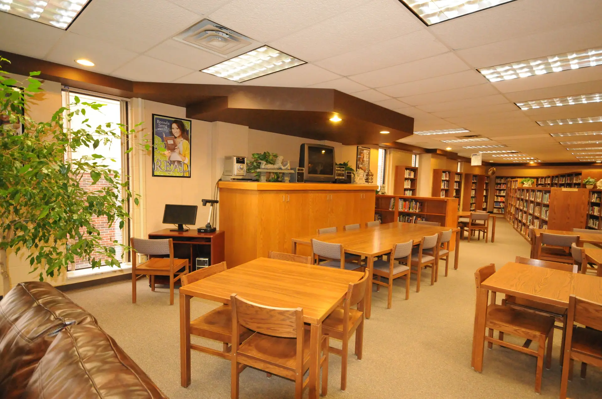 Lafayette High School library