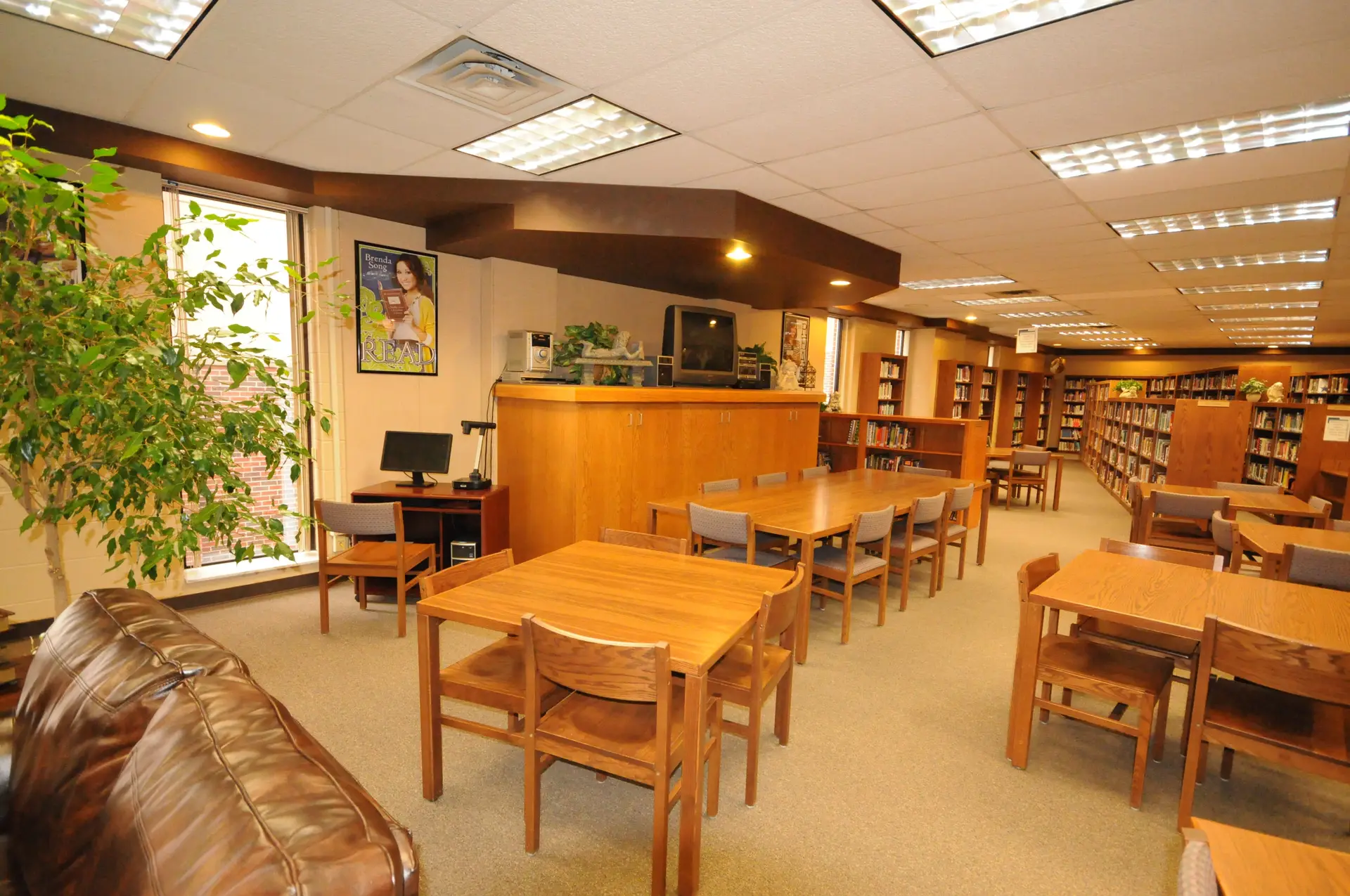 Lafayette High School library