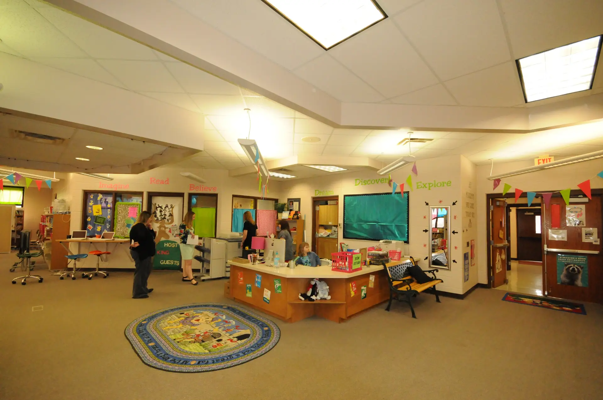 Picket Elementary School library