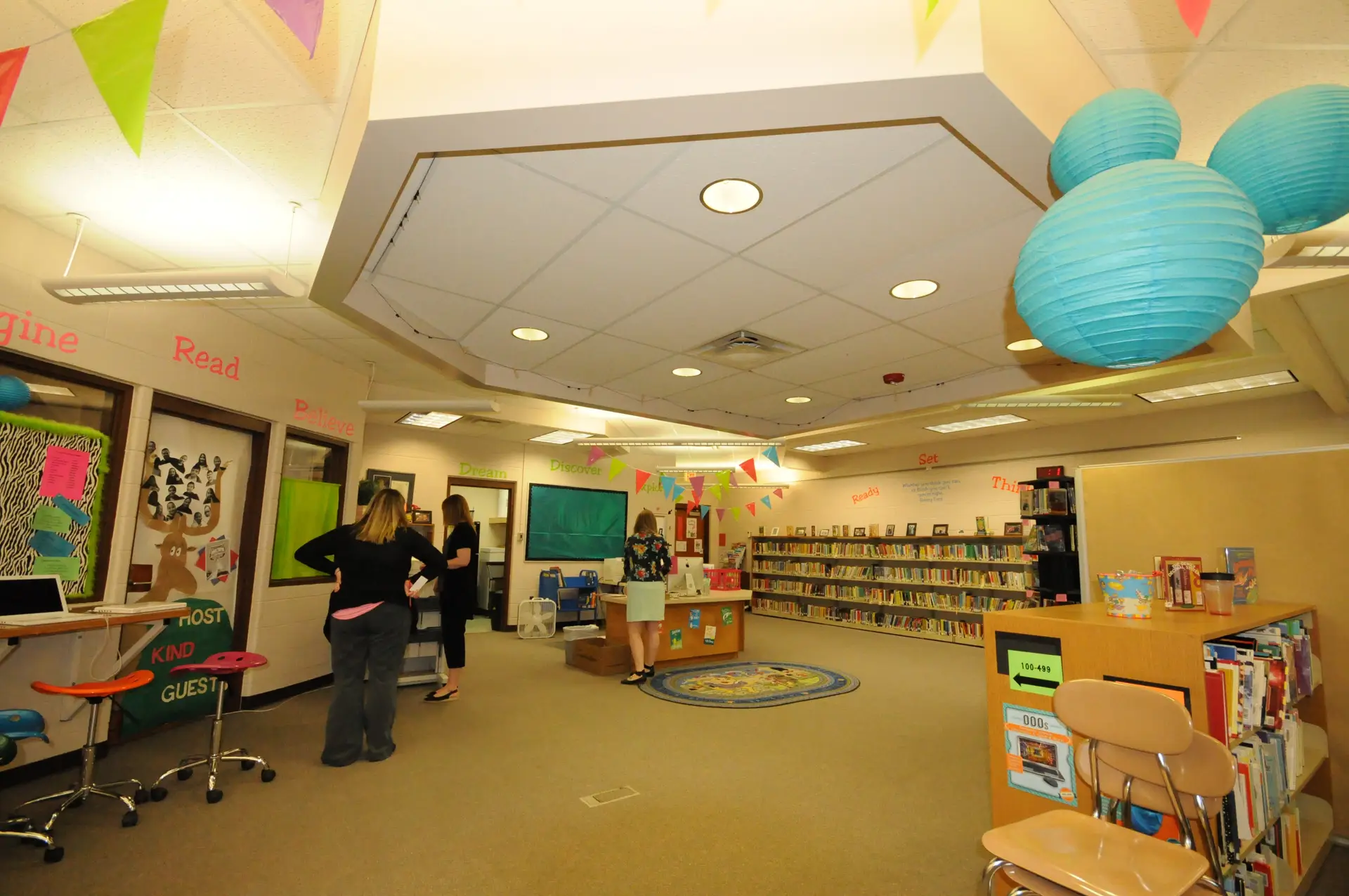 Picket Elementary School library
