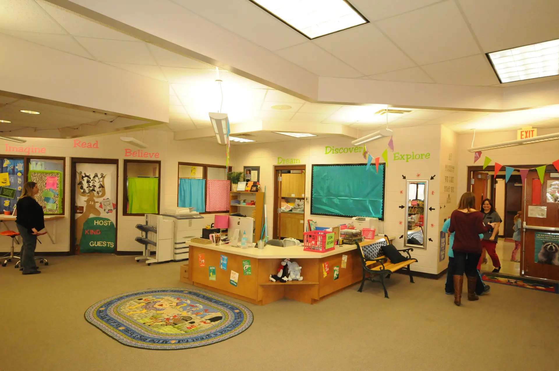 Picket Elementary School library