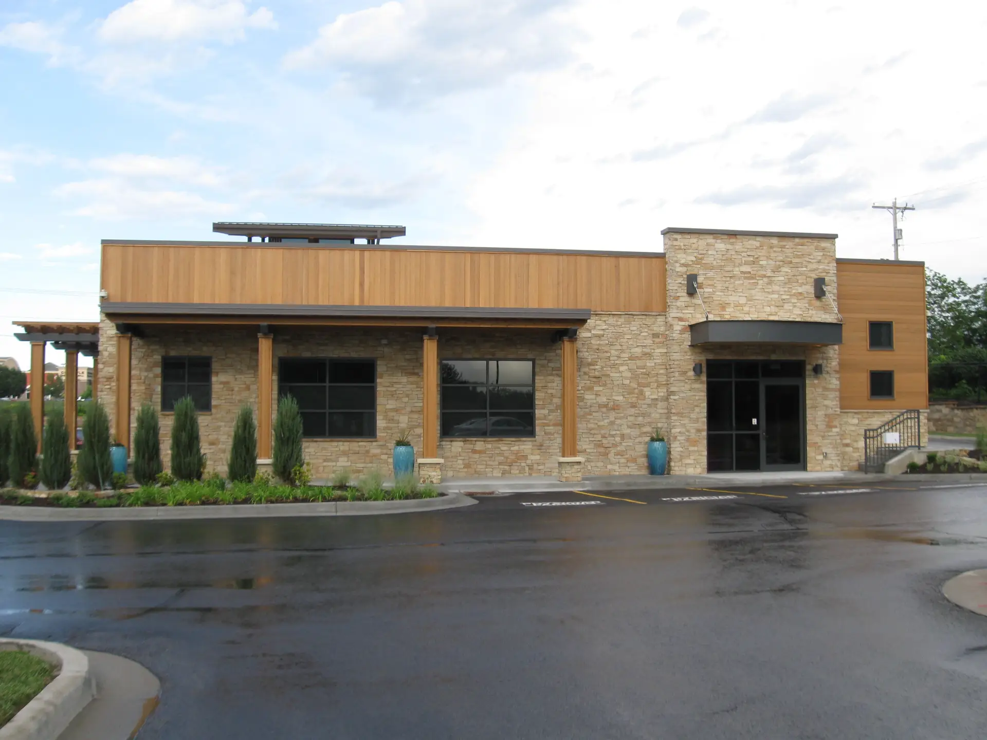 Mosaic Lifecare Plastic Surgery and Dermatology Clinic exterior
